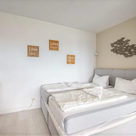 - Haus L, App 0l0610 Apartment Heiligenhafen